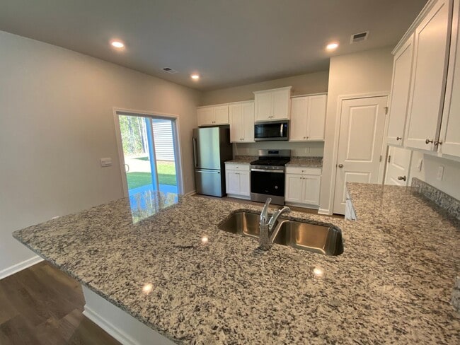 Building Photo - Now Pre-Leasing for August 2026: 3BR Home at The Retreat at East Argent