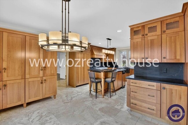 Photo - 25101 W River Rd