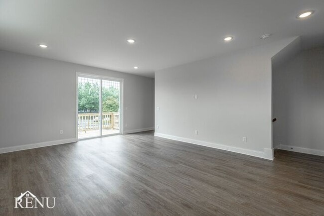 Photo - 5706 Sofias Cir