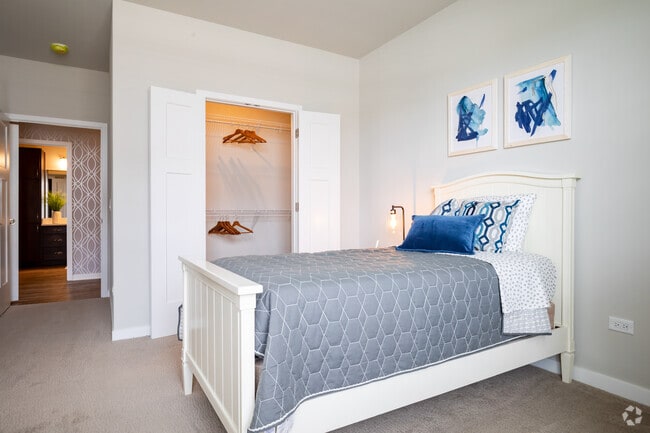 2BR, 2BA - Second Bedroom