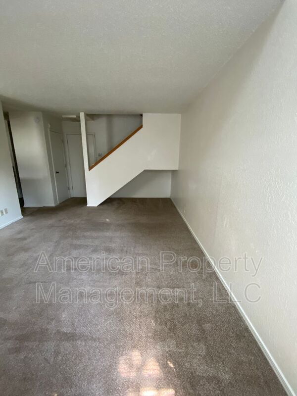 Photo - 2303 W Quantico St