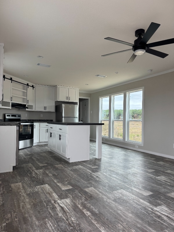 Photo - 324 Patriot Ln