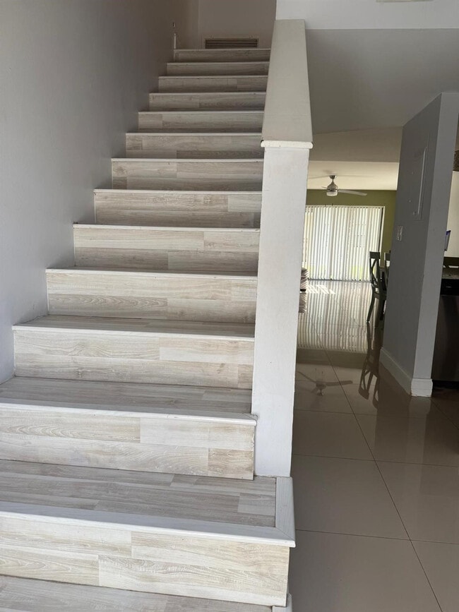 Photo - 11596 NW 45th St