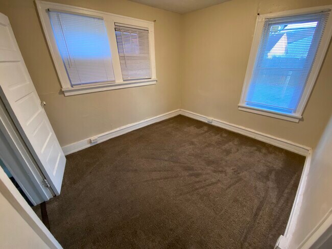 Photo - 2103 Delaware St