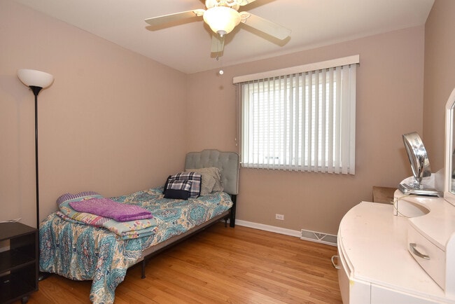 Photo - 861 S Hawthorne Ave