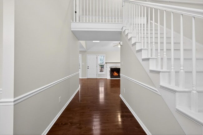 Photo - 1010 Trail Stream Way