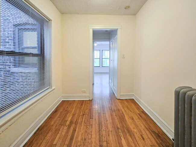 Photo - 600 W Stratford Pl Unit 302