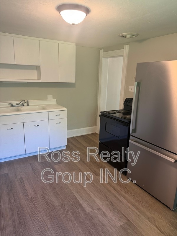 Photo - 1418 Colburn St