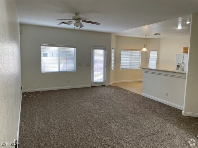Building Photo - 1626 Little Crow Ave Rental
