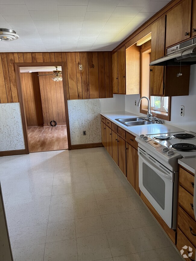 Building Photo - 175 May St Unit 1 Rental