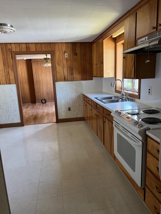 Photo - 175 May St Apartments Unit 1