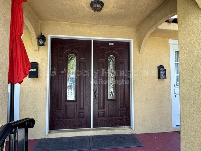 Photo - 1250 E Villa St