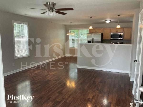 Photo - 100 Ash Ave NW