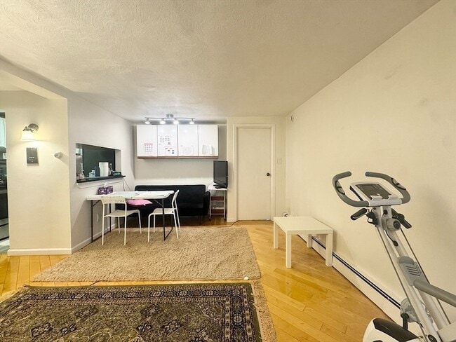 Photo - 1643 Cambridge St Unit 21