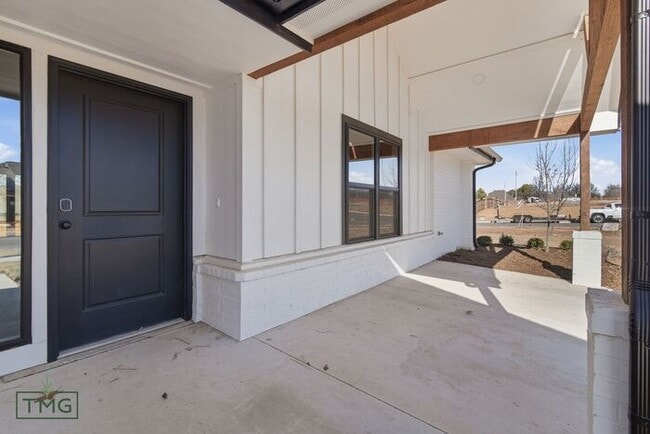 Photo - Fully Updated 2 Bedroom Duplex in Convenient Broken Arrow Location