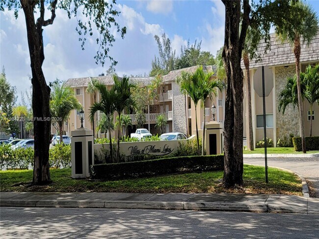 Building Photo - 7430 Miami Lakes Dr Unit E105