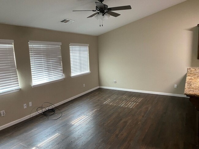 Photo - 2336 W Packwood Dr