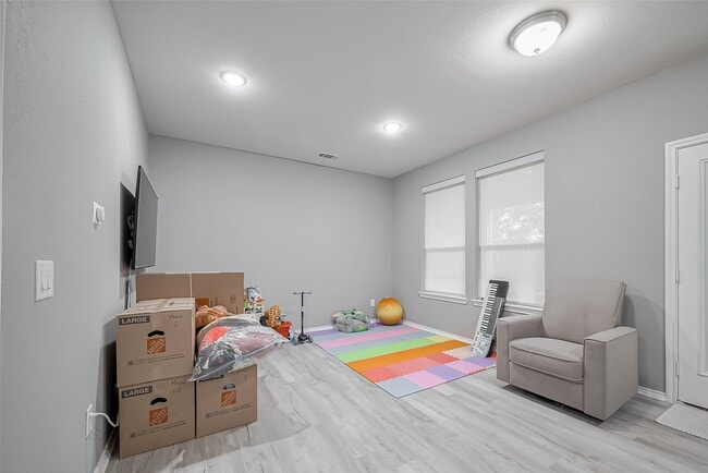 Photo - 2126 Bauer Park Dr