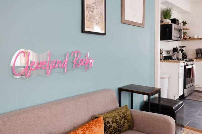 Photo - 10628 Lee Ave Unidad ID1290640P