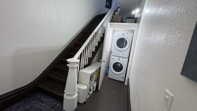 Photo - 2429 Central Ave Unit 2429 Central Ave #B - LU