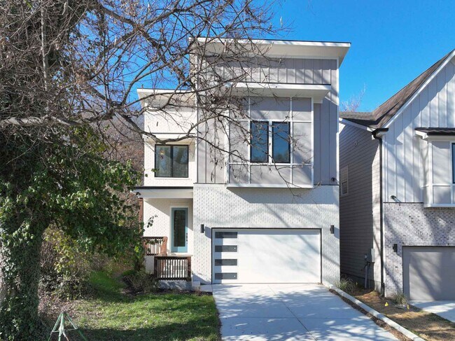 Photo - 2029 Rosemary Ln