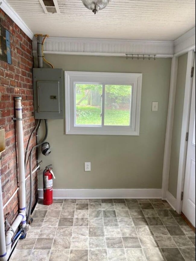 Photo - Swannanoa Bungalow!