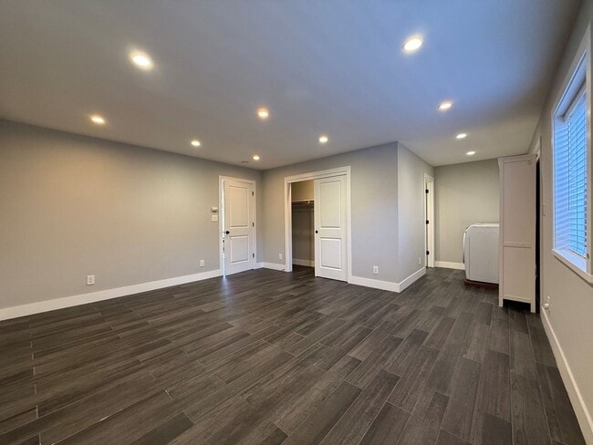912 N Humboldt St Unit B