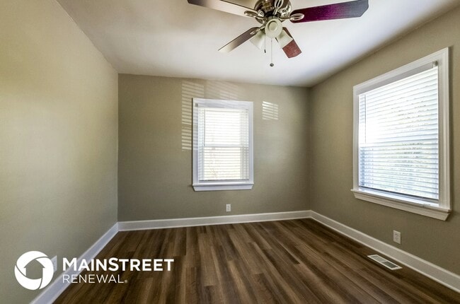 Photo - 928 Holland Ave