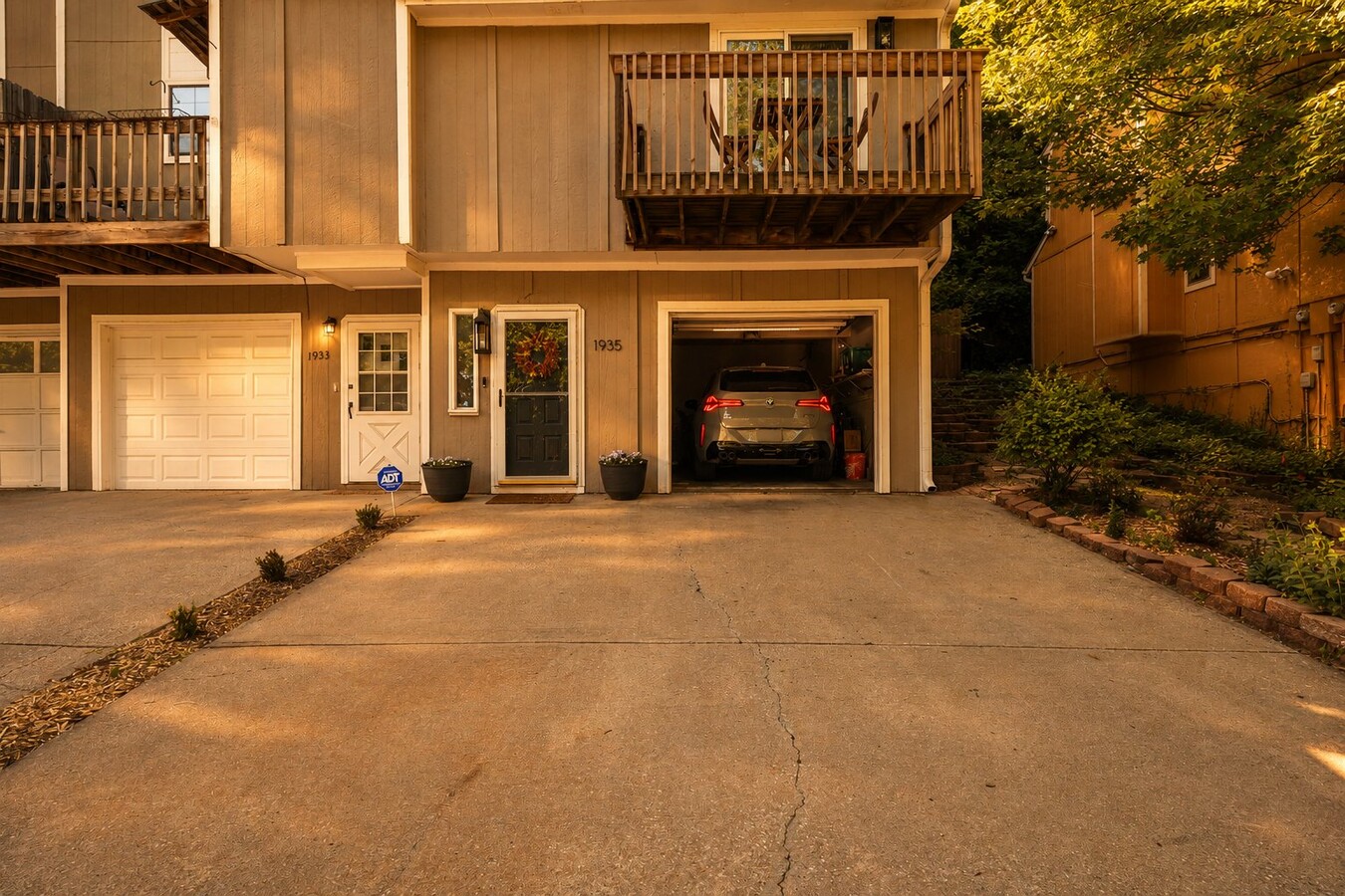 Photo - 1935 Lawrence Ct