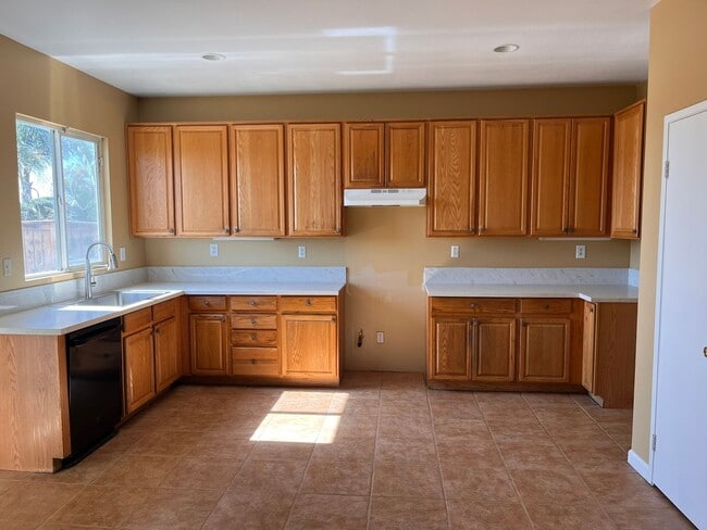 Photo - 4bd/3ba Home - Moreno Valley Ranch!