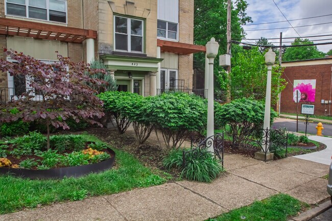 Photo - 423 Biddle Ave