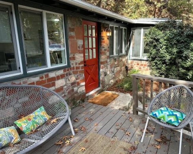 Photo - Rustic Cottage near Claremont Resort