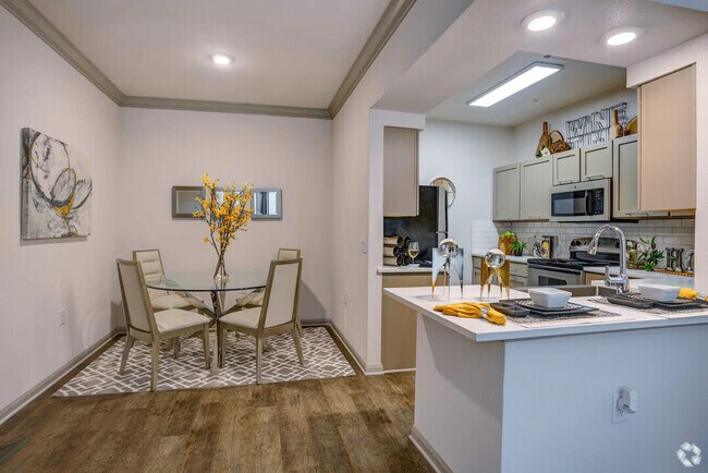 Building Photo - Live Free for a Month – Your New Home Awaits! Unit AFL