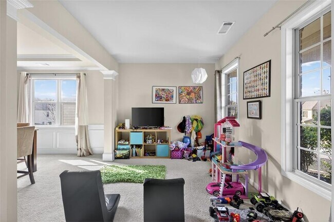 Photo - 267 Collingsworth Trace NE