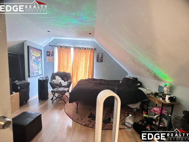 Photo - 32 Blenford Rd Condo Unit 3