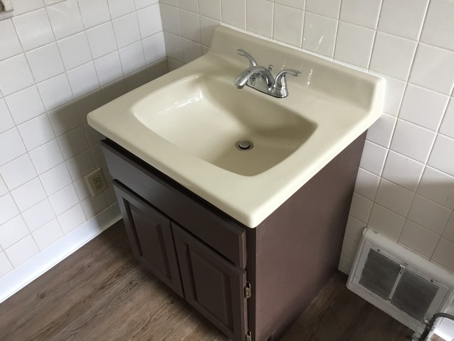 Photo - 1204 E 10th St Unit 1