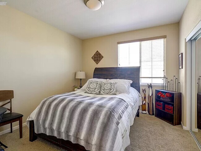 Photo - 9454 California Oak Cir