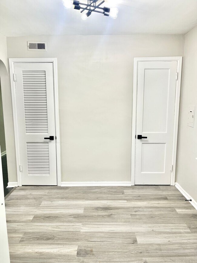4840 Southside Dr Unit 4840 Southside Dr-2-New