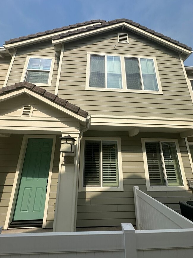 Building Photo - Coastal living in Bayside landing - 2 stor... Rental