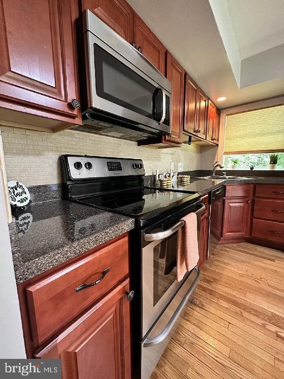 162 Bishop Dr