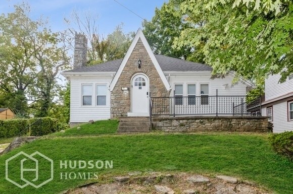 NOW AVAILABLE! - 6413 Plainfield Rd, Cinci... - NOW AVAILABLE! - 6413 Plainfield Rd, Cinci... House