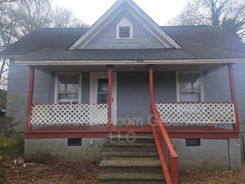 Photo - 376 Carney St