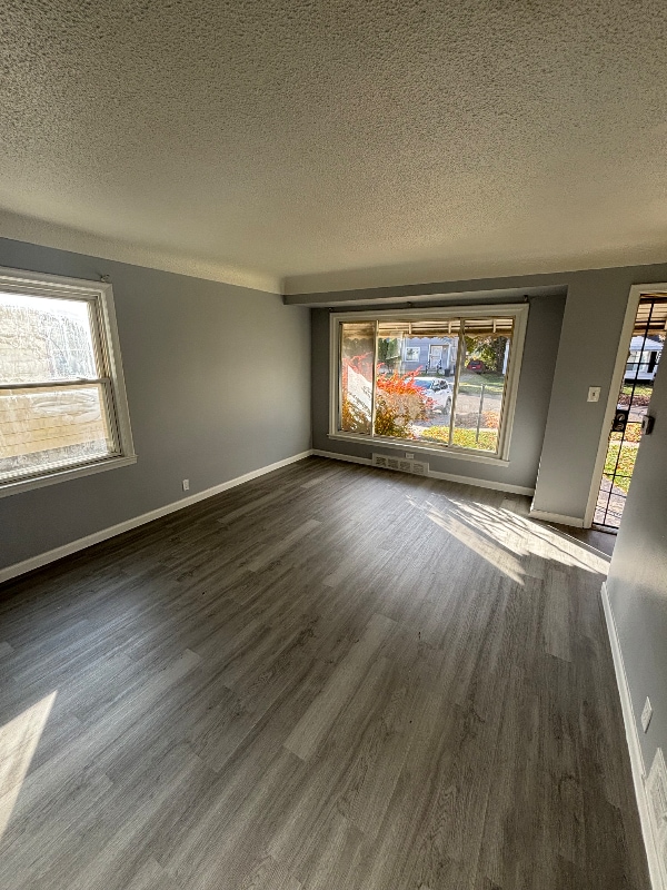 Photo - 5406 Laurene St