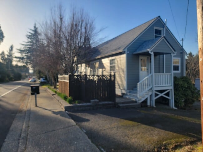 Photo - 8385 SW Avery St Unit 101