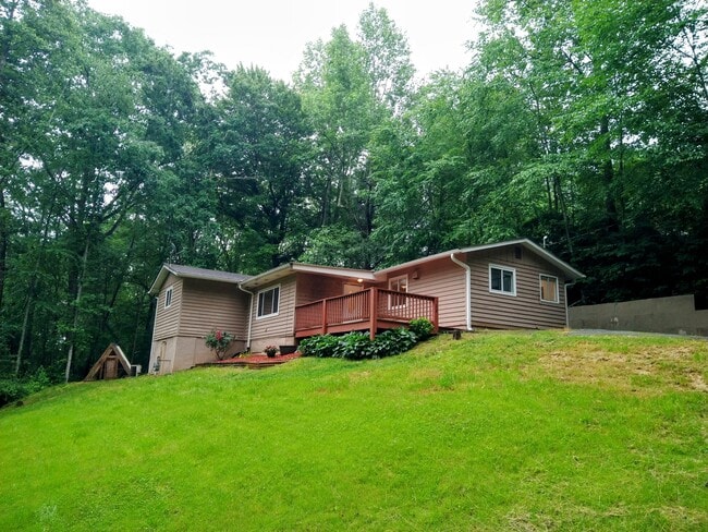 Photo - 128 Woodland Hills Dr Casa