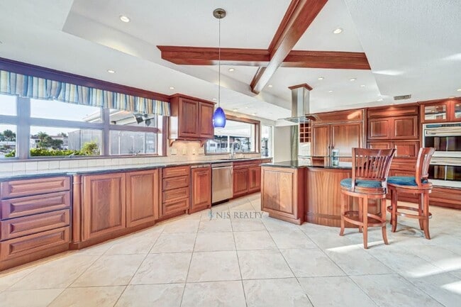 Photo - 5060 Porpoise Pl