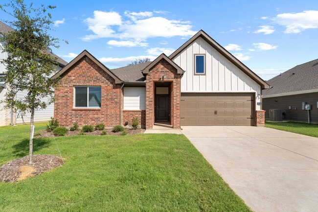 Building Photo - 6044 Freedom Dr