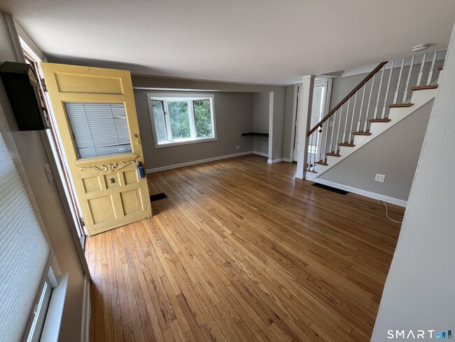 Photo - 152 Lenox St