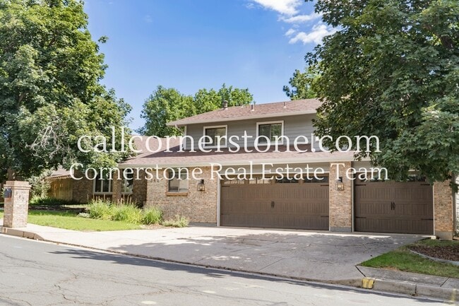 Building Photo - 3427 Clubheights Dr