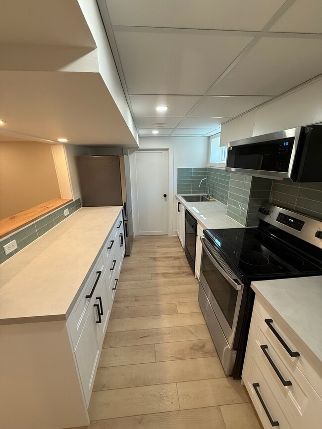 Kitchen - 44 Laird Dr